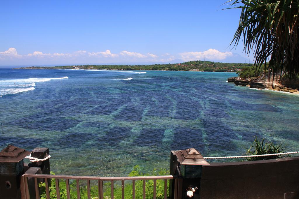 Jennys Place Hotel Nusa Lembongan  Exterior photo