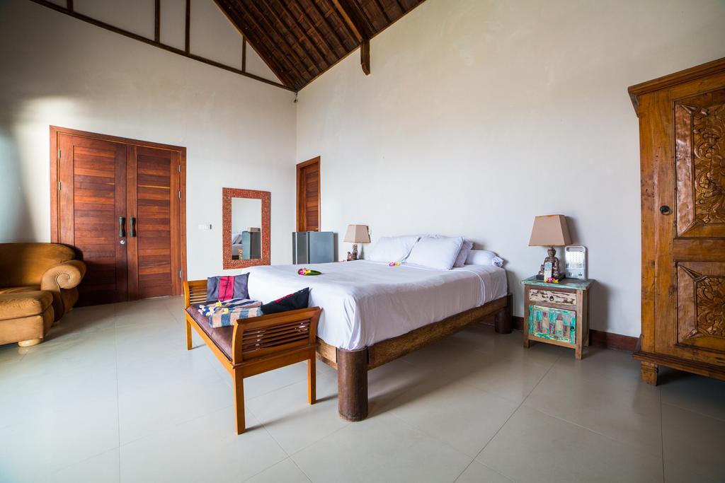 Jennys Place Hotel Nusa Lembongan  Exterior photo