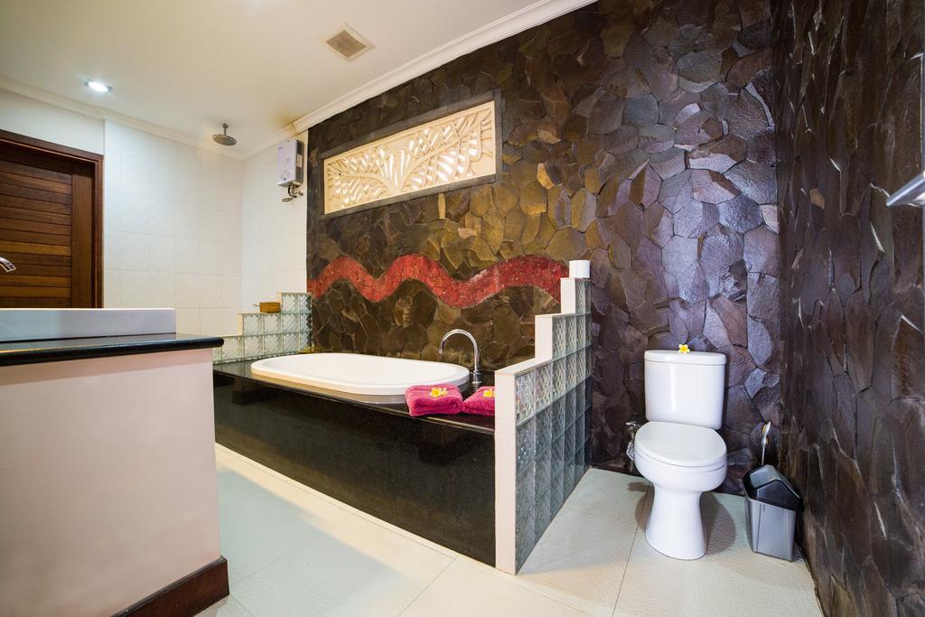 Jennys Place Hotel Nusa Lembongan  Exterior photo